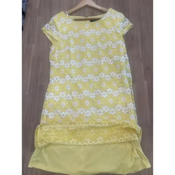 Y2K Yellow with Lace Overlay Dress - Size Medium - Picture 6 of 9